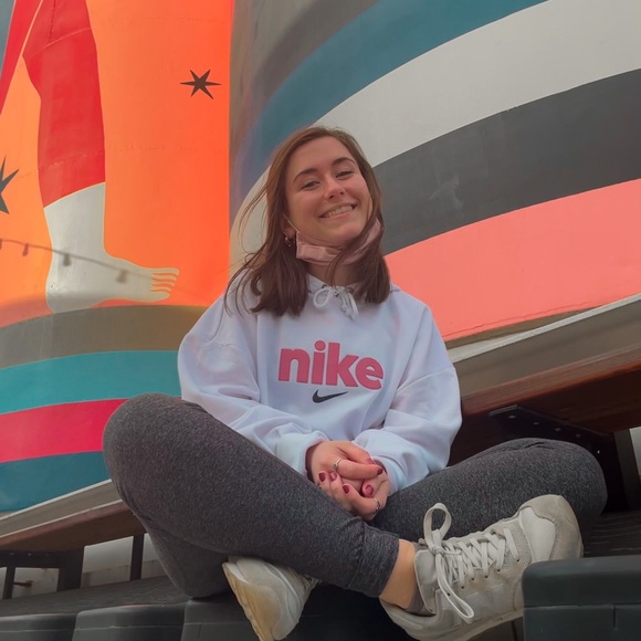 Meet your Posher, Aliyah - Picture 2 of 2